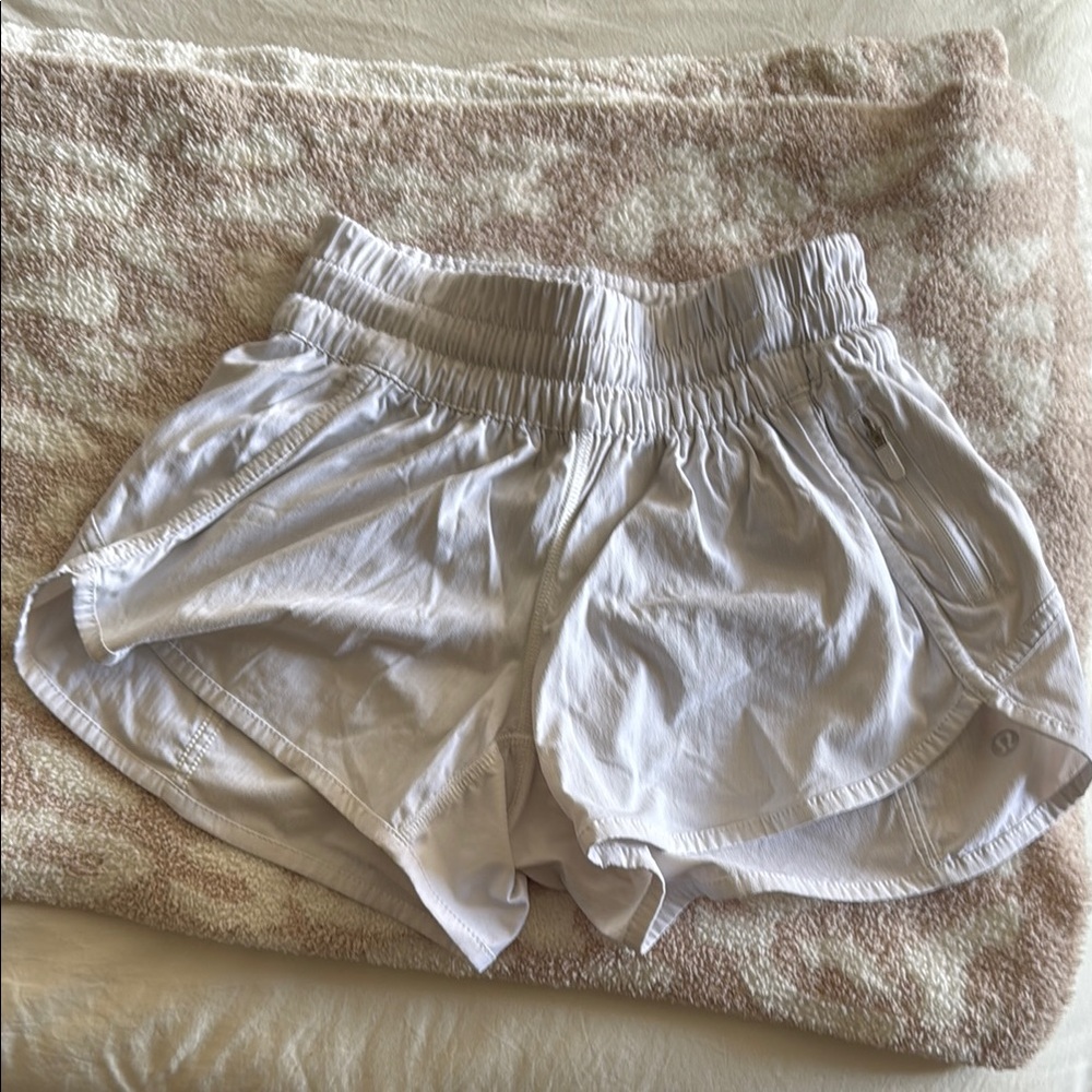 Lululemon Athletica White Athletic Shorts Lightweight Breathable Design
